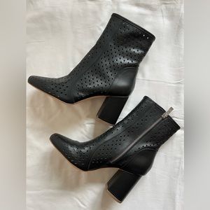New BILL BLASS Women's Black Riley Perforated Leather Zip Booties | US 7.5 |